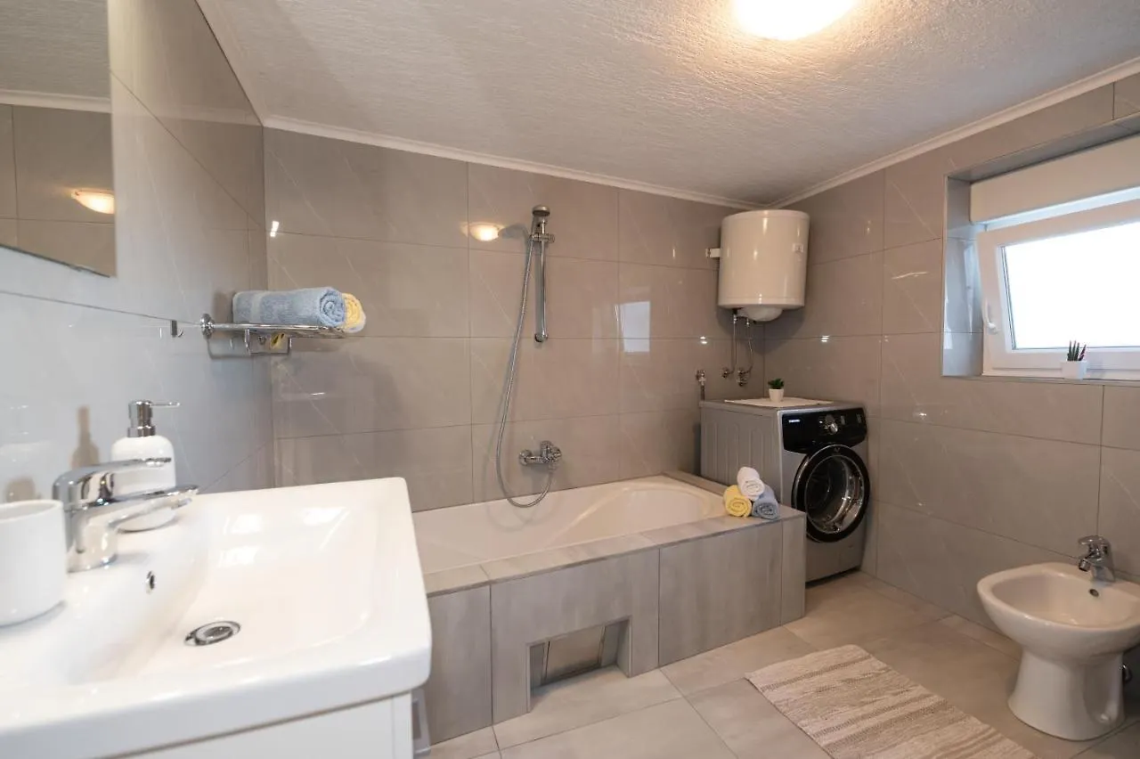 Apartment Kuca Za Odmor Nall Lovran Croatia